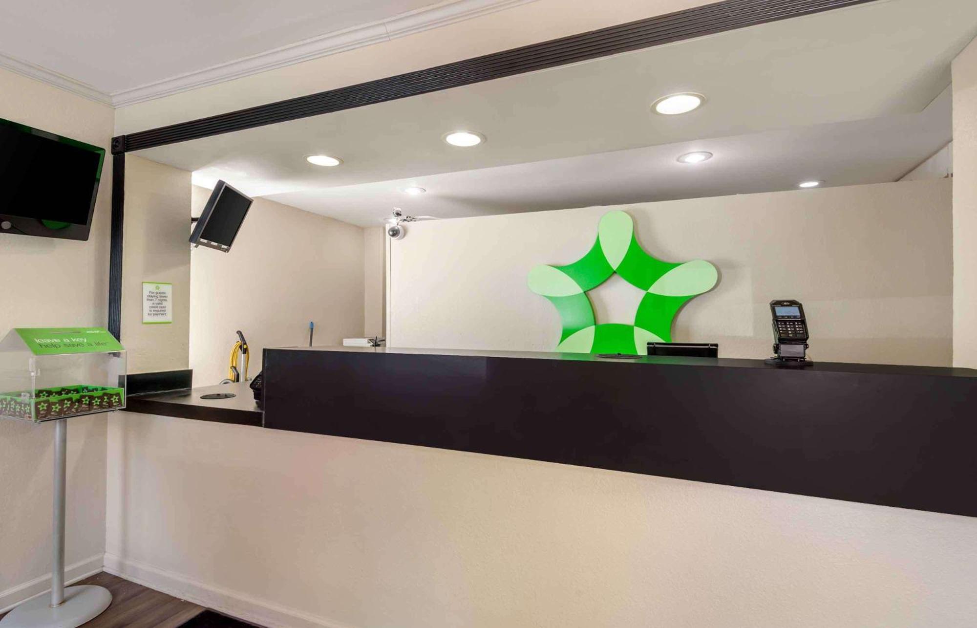 Extended Stay America Select Suites - Charlotte - Tyvola Rd - Executive Park Extérieur photo