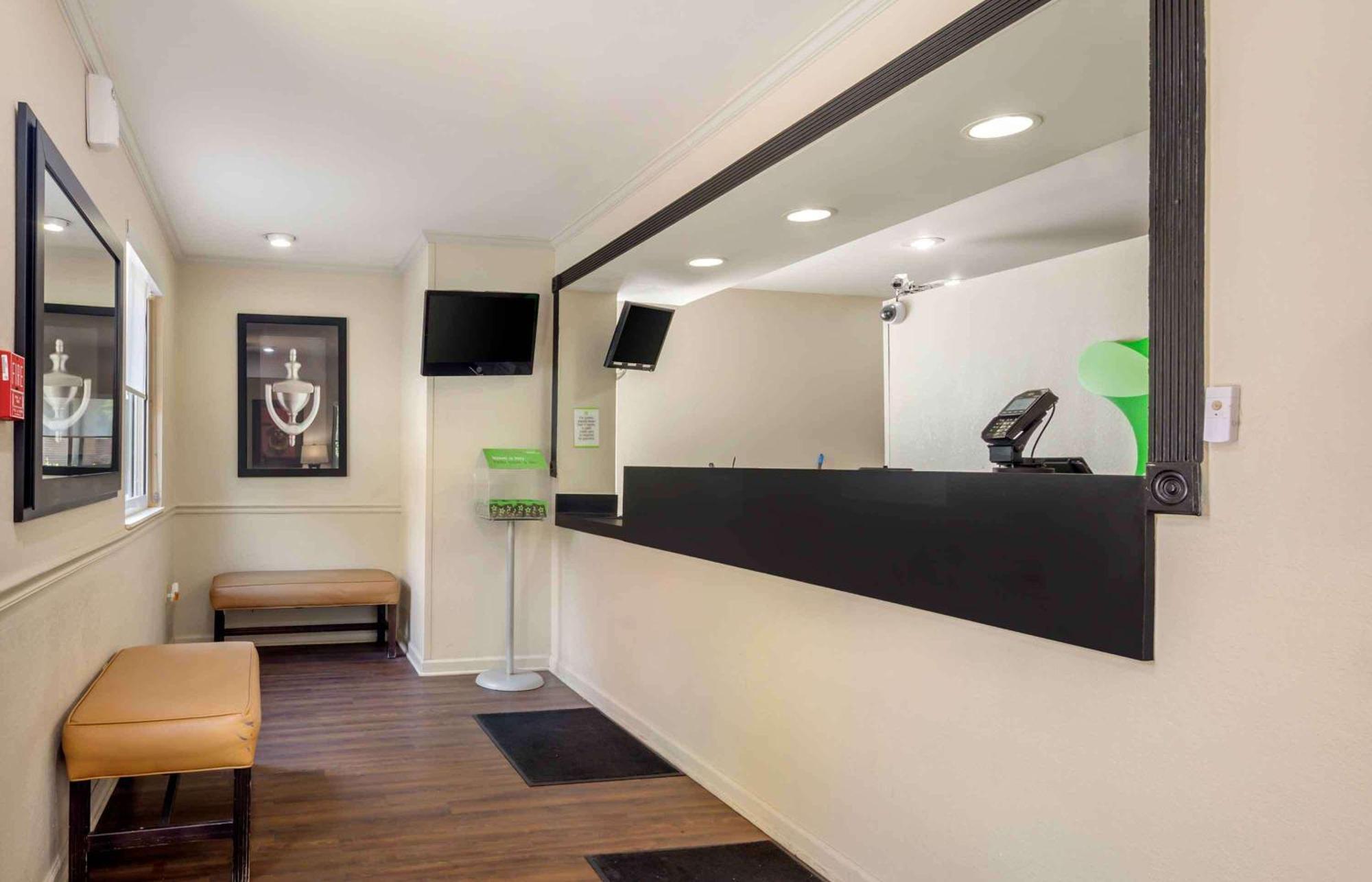 Extended Stay America Select Suites - Charlotte - Tyvola Rd - Executive Park Extérieur photo