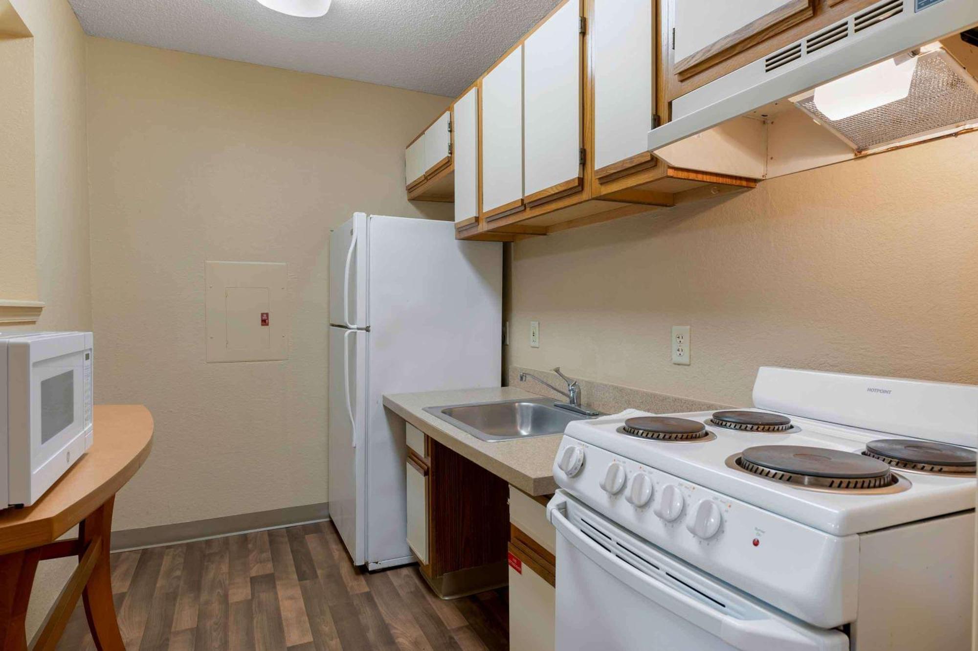 Extended Stay America Select Suites - Charlotte - Tyvola Rd - Executive Park Extérieur photo